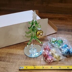 NWOT Ganz Glass Christmas Tree with Ornaments